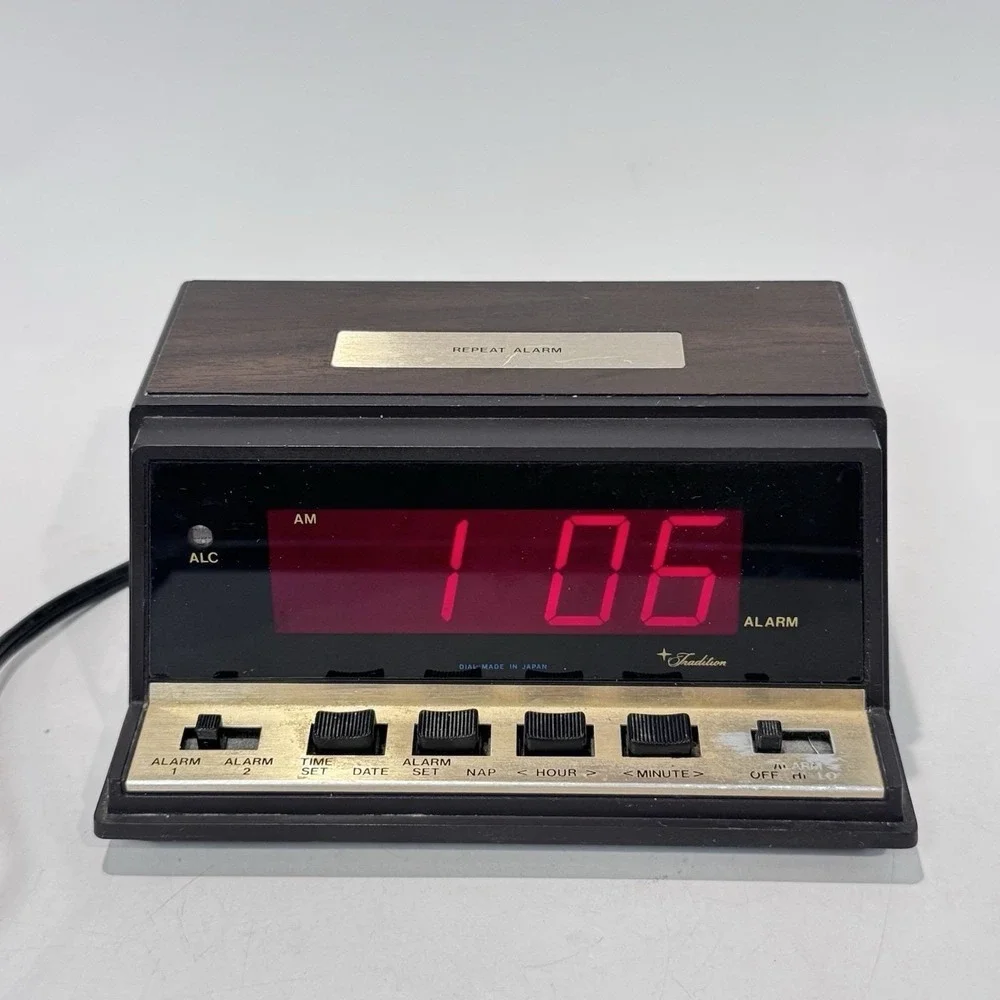 Vintage Sears Roebuck Tradition Alarm Clock Faux Woodgrain Model 47176 Hong Kong